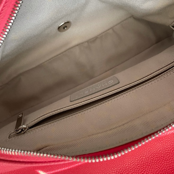 Chanel pink caviar small east flap - Picture 9 of 17